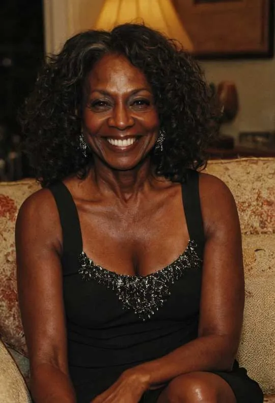 Susana, 55